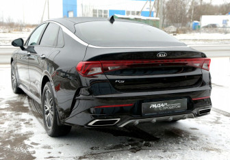 Подержанный автомобиль Kia K5 2021 года (4 фото)