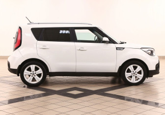 Подержанный автомобиль Kia Soul 2018 года (2 фото)