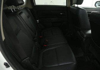 Подержанный автомобиль Mitsubishi Outlander 2017 года (11 фото)