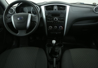 Подержанный автомобиль Datsun on-DO 2017 года (12 фото)