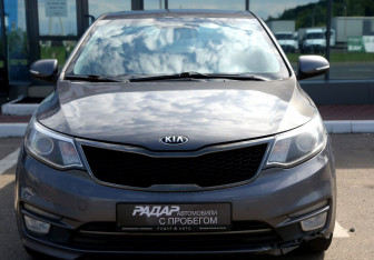 Подержанный автомобиль Kia Rio Sedan 2015 года (2 фото)