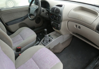 Подержанный автомобиль LADA (ВАЗ) Kalina Sedan 2007 года (9 фото)