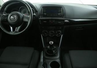 Подержанный автомобиль Mazda CX-5 2012 года (12 фото)