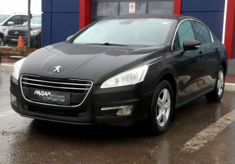 Подержанный автомобиль Peugeot 508 Sedan 2012 года (3 фото)