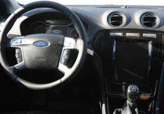 Подержанный автомобиль Ford Mondeo Sedan 2008 года (14 фото)