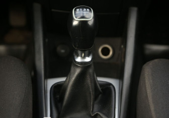 Подержанный автомобиль Kia Ceed Hatchback 2010 года (13 фото)