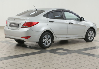 Подержанный автомобиль Hyundai Solaris Sedan 2016 года (4 фото)