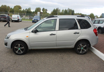 Подержанный автомобиль LADA (ВАЗ) Kalina Wagon 2014 года (4 фото)