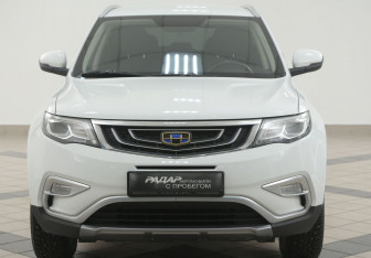 Подержанный автомобиль Geely Atlas 2018 года (6 фото)