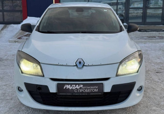 Подержанный автомобиль Renault Megane Wagon 2009 года (2 фото)