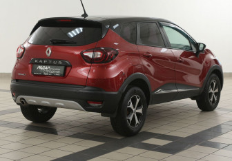 Подержанный автомобиль Renault Kaptur 2020 года (4 фото)