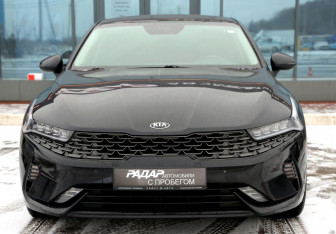 Подержанный автомобиль Kia K5 2021 года (2 фото)