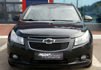 Подержанный автомобиль Chevrolet Cruze Sedan 2011 года (2 фото)