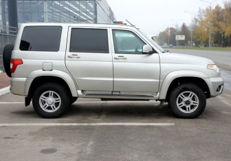 Подержанный автомобиль УАЗ Patriot 2016 года (7 фото)