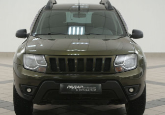 Подержанный автомобиль Renault Duster 2016 года (6 фото)