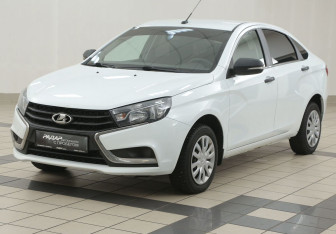 Подержанный автомобиль LADA (ВАЗ) Vesta Sedan 2018 года (8 фото)