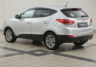 Подержанный автомобиль Hyundai ix35 2014 года (2 фото)