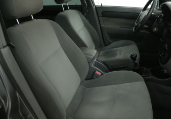 Подержанный автомобиль Daewoo Gentra Sedan 2013 года (10 фото)