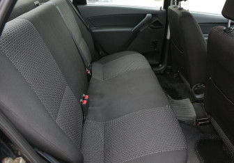 Подержанный автомобиль LADA (ВАЗ) Granta Sedan 2013 года (11 фото)