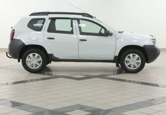 Подержанный автомобиль Renault Duster 2019 года (5 фото)
