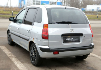 Подержанный автомобиль Hyundai Matrix 2004 года (4 фото)