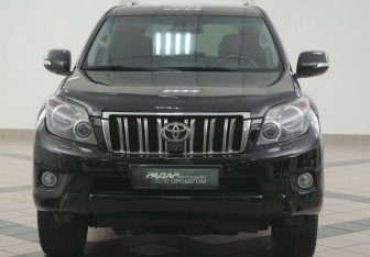 Подержанный автомобиль Toyota Land Cruiser Prado 2011 года (6 фото)