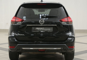 Подержанный автомобиль Nissan X-Trail 2019 года (3 фото)