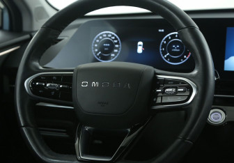 Подержанный автомобиль Omoda C5 2023 года (15 фото)