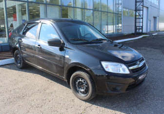 Подержанный автомобиль LADA (ВАЗ) Granta Liftback 2018 года (1 фото)