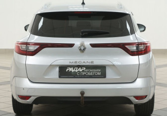 Подержанный автомобиль Renault Megane Wagon 2019 года (3 фото)
