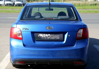 Подержанный автомобиль Kia Rio Sedan 2010 года (5 фото)