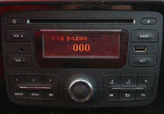 Подержанный автомобиль Renault Duster 2012 года (15 фото)