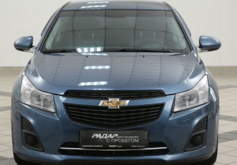 Подержанный автомобиль Chevrolet Cruze Sedan 2013 года (6 фото)