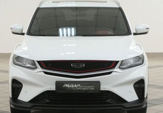 Подержанный автомобиль Geely Coolray 2023 года (6 фото)