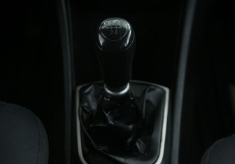 Подержанный автомобиль Hyundai Solaris Sedan 2015 года (13 фото)