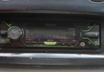 Подержанный автомобиль Renault Scenic 2004 года (15 фото)