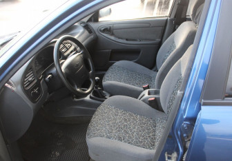 Подержанный автомобиль Chevrolet Lanos 2007 года (10 фото)