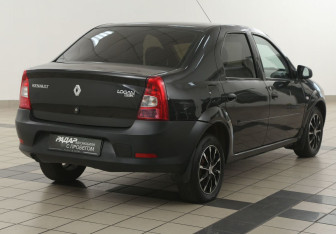 Подержанный автомобиль Renault Logan Sedan 2013 года (4 фото)