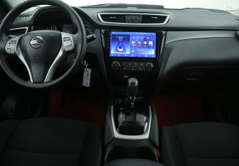 Подержанный автомобиль Nissan Qashqai 2017 года (12 фото)