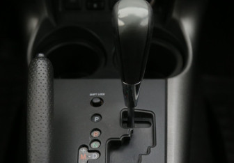 Подержанный автомобиль Toyota RAV4 2011 года (14 фото)