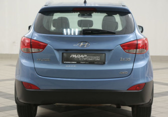 Подержанный автомобиль Hyundai ix35 2012 года (3 фото)