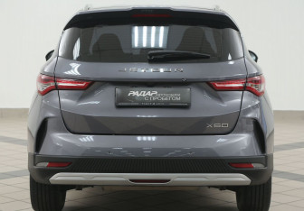 Подержанный автомобиль Jetour X50 2024 года (3 фото)