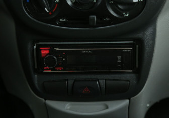 Подержанный автомобиль LADA (ВАЗ) Kalina Wagon 2012 года (13 фото)