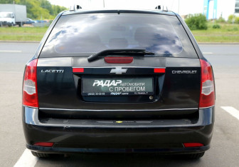Подержанный автомобиль Chevrolet Lacetti Wagon 2008 года (5 фото)