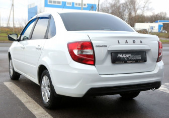 Подержанный автомобиль LADA (ВАЗ) Granta Sedan 2022 года (4 фото)