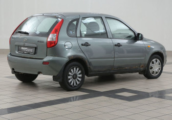 Подержанный автомобиль LADA (ВАЗ) Kalina Hatchback 2009 года (4 фото)