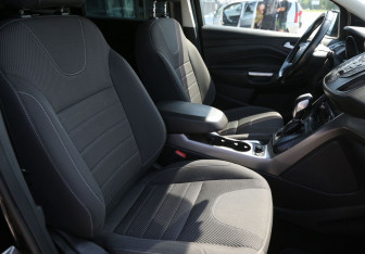 Подержанный автомобиль Ford Kuga 2016 года (10 фото)