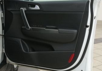 Подержанный автомобиль Kia Sportage 2016 года (20 фото)