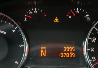 Подержанный автомобиль Peugeot 3008 2011 года (18 фото)