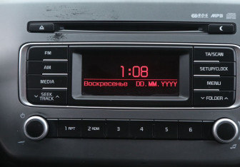 Подержанный автомобиль Kia Rio Sedan 2016 года (16 фото)